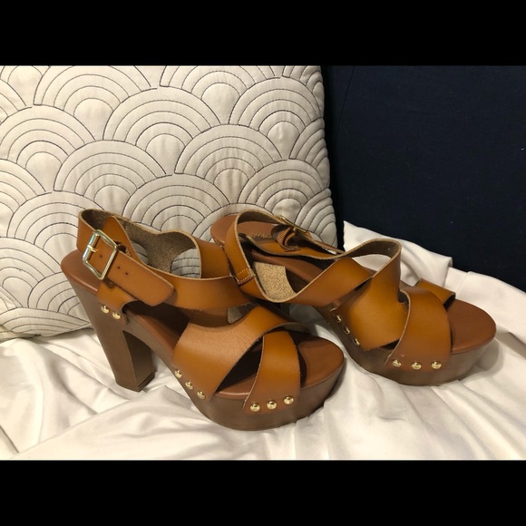 Mossimo Supply Co. Shoes - Mossimo clog heels